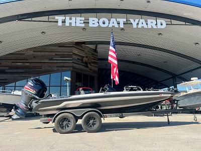 BOATZON | 2021 Skeeter ZX200