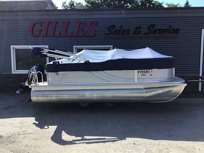 BOATZON | 2021 South Bay 200 Series S217CR