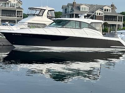 BOATZON | 2021 Tiara 43 LE