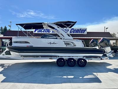 BOATZON | 2022 Avalon Excalibur Elite Windshield 25 w Twin 300HP Mercury Racing Motors