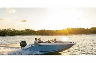 BOATZON | 2022 Bayliner In Stock Now Element M17