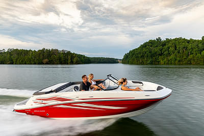 BOATZON | 2022 Bayliner In Stock Now VR5