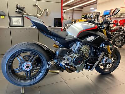 BOATZON | 2022 Ducati Streetfighter V4 SP