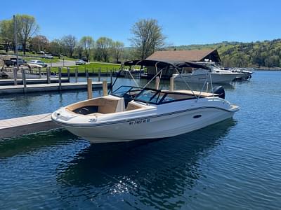 BOATZON | 2022 Sea Ray 230