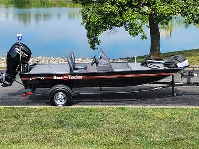 BOATZON | 2022 Tracker Boats BASS TRACKER Classic XL