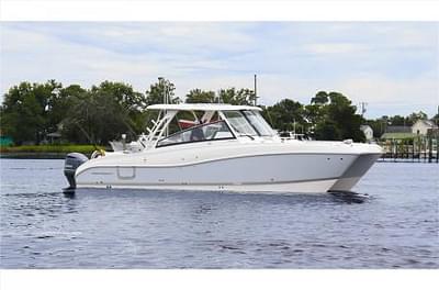 BOATZON | 2022 World Cat 325DC BOATZON | 2022 World Cat 325DC