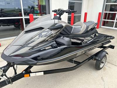 BOATZON | 2022 Yamaha GP1800R SVHO WAUDIO BLA