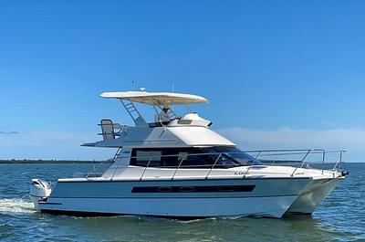 BOATZON | 2023 Arrowcat 420 Flybridge