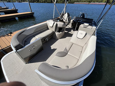 BOATZON | 2023 Avalon LSZ Versatile Rear Bench 23