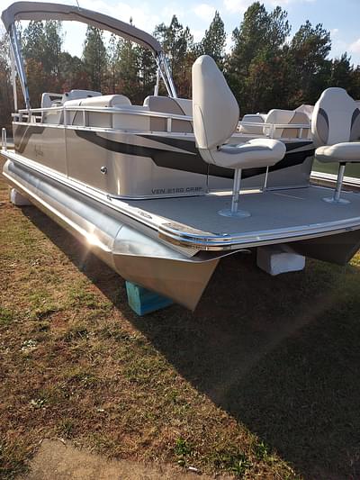 BOATZON | 2023 Avalon Venture Cruise Rear Bench Fish