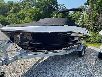 BOATZON | 2023 Bayliner VR5 OUTBOARD