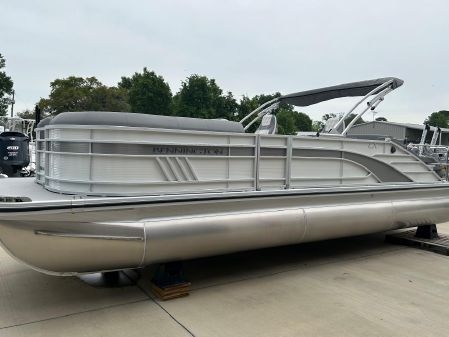 2023 Bennington Bennington 24 LX Swingback 2023 - Sold Boat