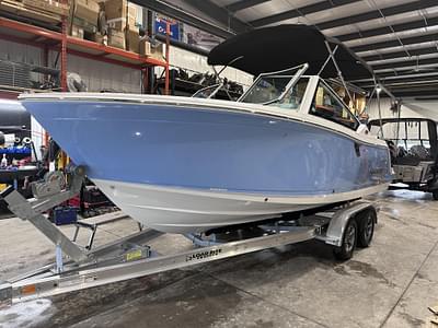 BOATZON | 2023 BLACKFIN BOATS 232DC