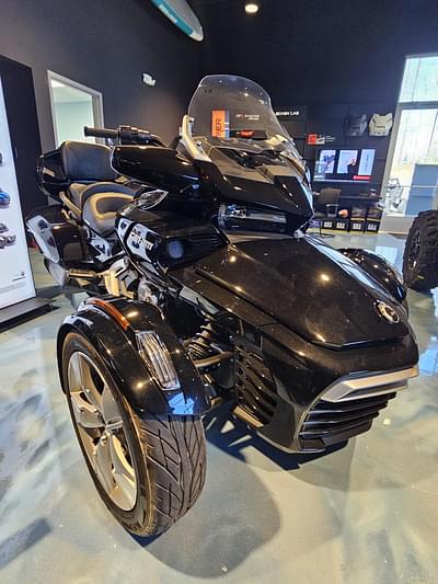 BOATZON | 2023 CanAm Spyder F3 Limited  Platine Edition