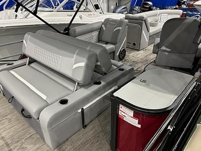 BOATZON | 2023 Crest Pontoons Classic Platinum 240 SLS