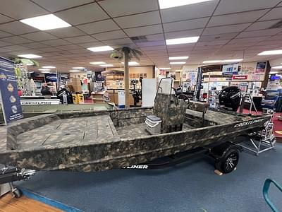 BOATZON | 2023 Crestliner 2070 Retriever CC JUST ADD TAX