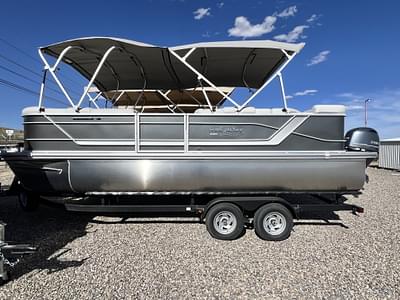 BOATZON | 2023 G3 Boats Suncatcher Fusion 22C