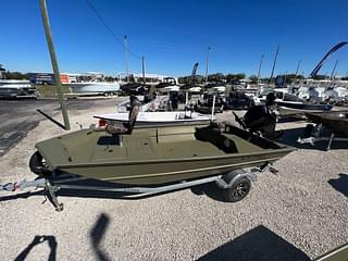 BOATZON | 2023 Lund 1660 Predator Tiller