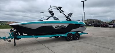 BOATZON | 2023 Malibu Boats 23 LSV