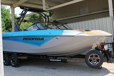 BOATZON | 2023 Moomba MAKAI