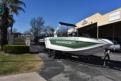 BOATZON | 2023 Moomba MOJO