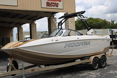 BOATZON | 2023 Moomba MOJO