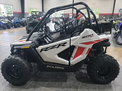 BOATZON | 2023 Polaris Industries 2023 Polaris Industries RZR 200 EFI White LightningIndy Red Side x Side