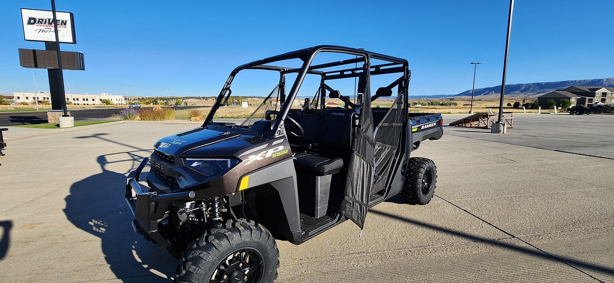 New 2023 Polaris Industries RANGER CREW XP 1000 Premium Super Graphite