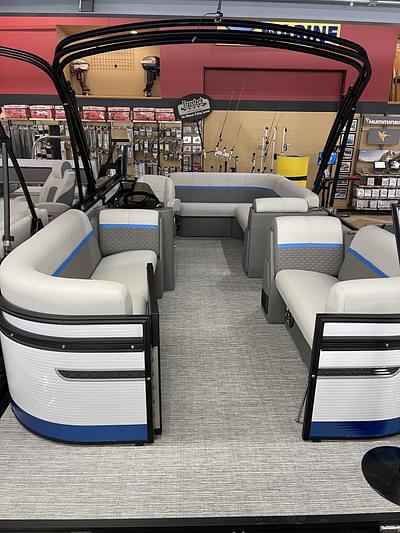 BOATZON | 2023 Qwest Pontoons E 820 LanaiLT