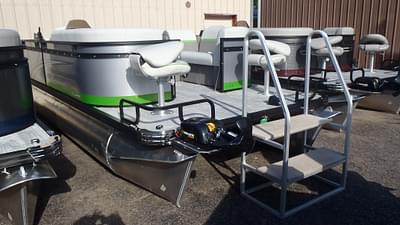 BOATZON | 2023 Qwest Pontoons Qwest 818 E CTR Sport Fish LT