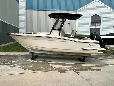 BOATZON | 2023 Scout Boat Company 215 XSF