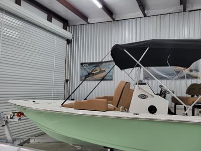 BOATZON | 2023 Sea Pro 208 Bay Boat