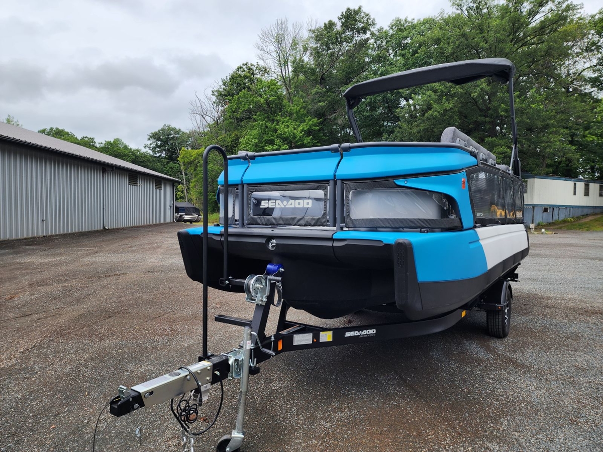 2023 Sea-Doo SeaDoo Switch Cruise 21  230HP 2023 - Sold Boat