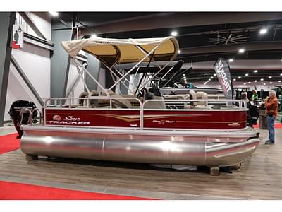 BOATZON | 2023 Sun Tracker BASS BUGGY 18 DLX With Trailer