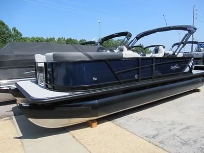 BOATZON | 2023 SunChaser Geneva Sport 25 LR DH