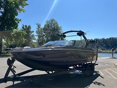 BOATZON | 2023 Supreme S220 BOATZON | 2023 Supreme S220