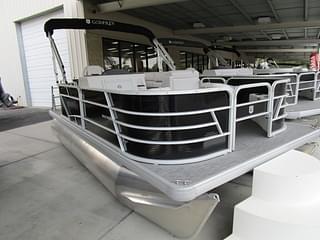 BOATZON | 2023 Sweetwater Xperience SW 1680 FX