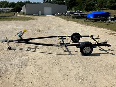 BOATZON | 2023 Yacht Club Yacht Club 1830B Roller Trailer