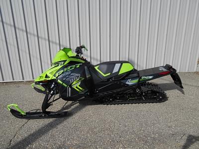 BOATZON | 2024 Arctic Cat Riot 8000 146160 PBE BlackMedium Green