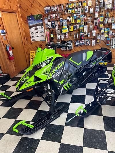 BOATZON | 2024 Arctic Cat Riot 9000 w ATAC 146160 PBE Medium Green