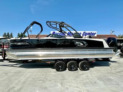 BOATZON | 2024 Avalon Excalibur LTD  27 FT Versatile Rear Bench Windshield w 400HP V10