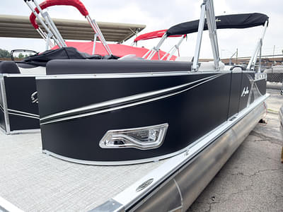 BOATZON | 2024 Avalon LSZ 2385 Versatile Rear Bench