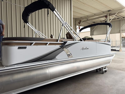 BOATZON | 2024 Avalon LSZ 25 QUAD LOUNGER