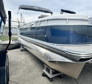 BOATZON | 2024 Avalon VLS 21 QUAD LOUNGE