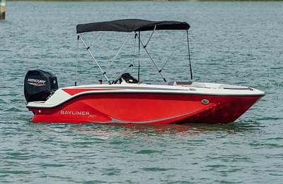 BOATZON | 2024 Bayliner Element M15 Deck Boat