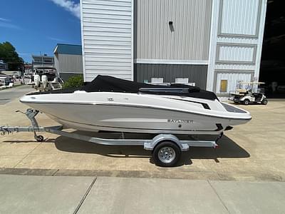 BOATZON | 2024 Bayliner VR5 BOATZON | 2024 Bayliner VR5