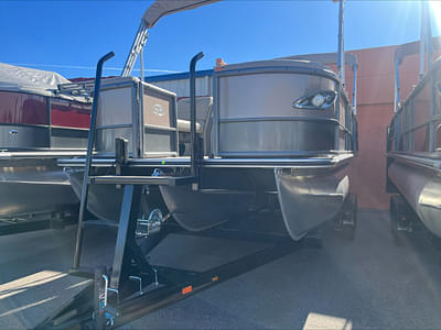 BOATZON | 2024 Bentley Pontoons 223 ELITE ADMIRAL  SUZUKI 250SS OUTBOARD  VM CUSTOM TRAILER