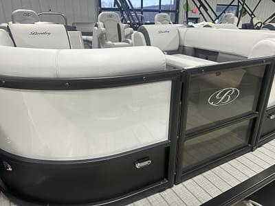 BOATZON | 2024 Bentley Pontoons 223 LEGACY NAVIGATOR