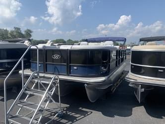 BOATZON | 2024 Bentley Pontoons 223 Swingback