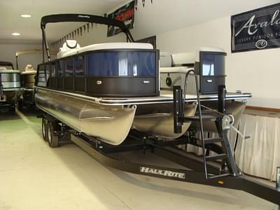 BOATZON | 2024 Bentley Pontoons 243  Swingback